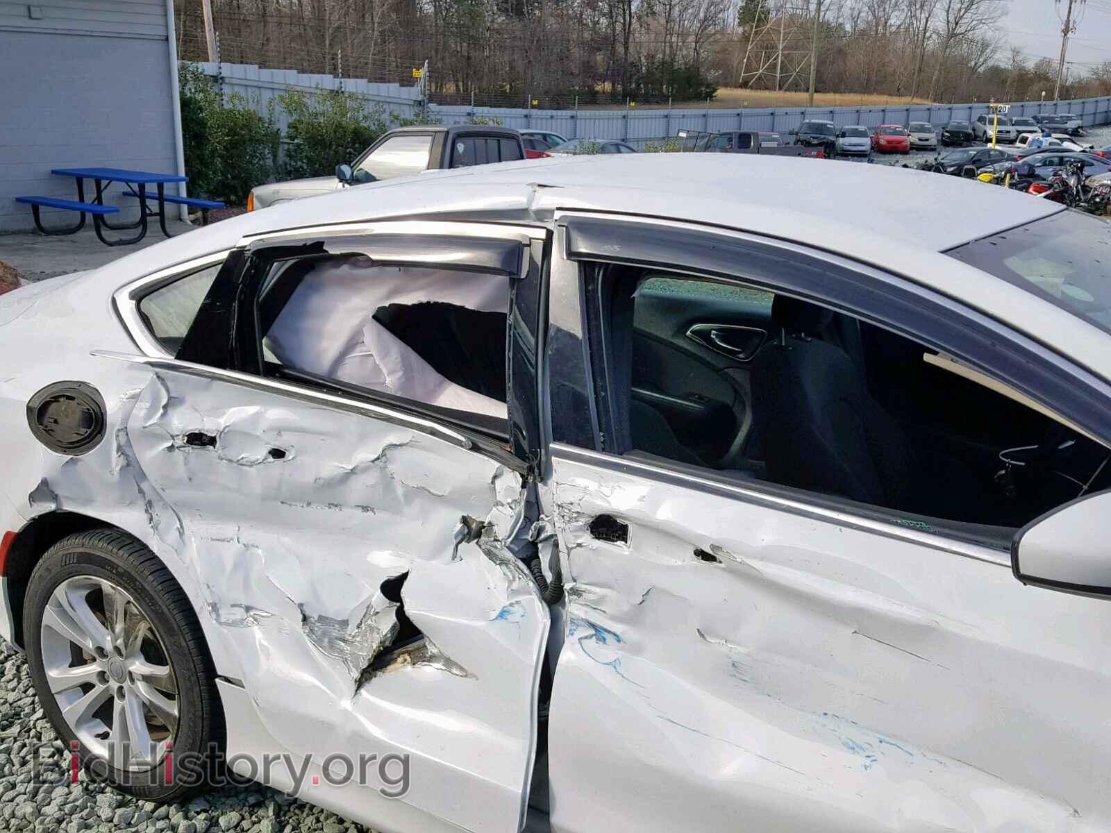 2016 CHRYSLER 200 - VIN: 1C3CCCAB8GN106638 - Photo 9
