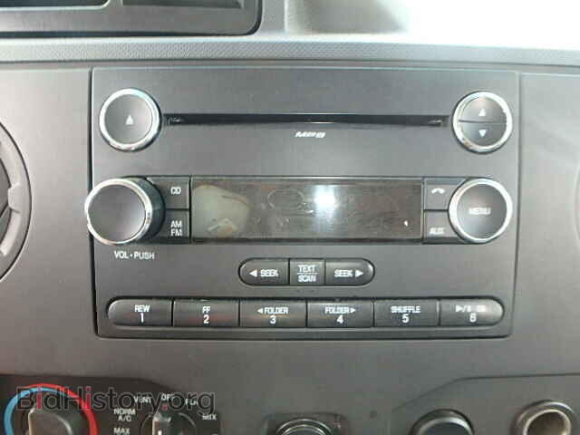 2011 FORD ECONOLINE - VIN: 1FBSS3BL8BDA21030 - Photo 10