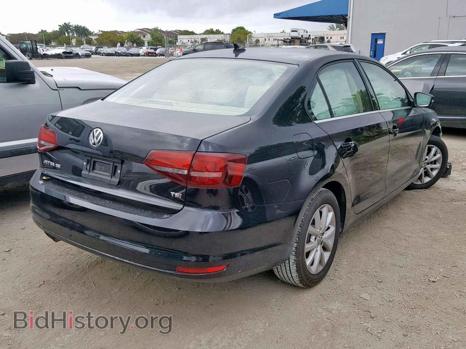 2017 VOLKSWAGEN JETTA - VIN: 3VWDB7AJXHM313669 - Фото 4