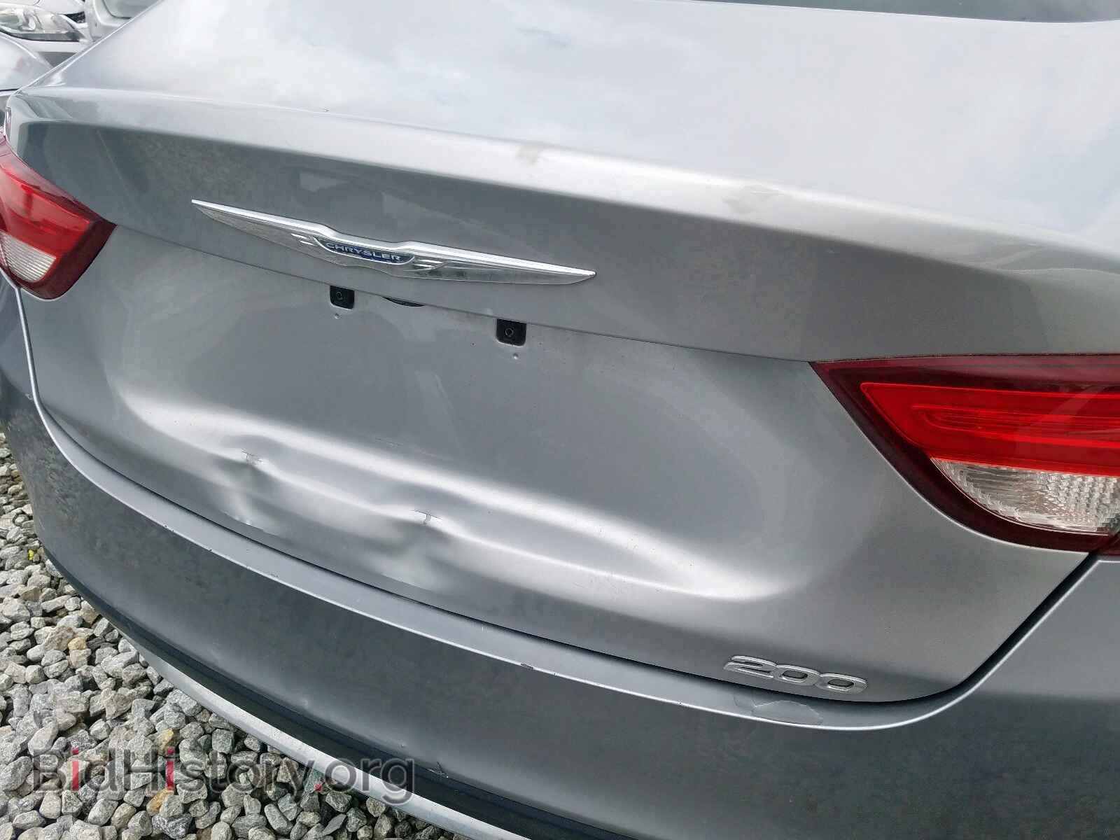 2015 CHRYSLER 200 - VIN: 1C3CCCAB4FN702389 - Фото 9