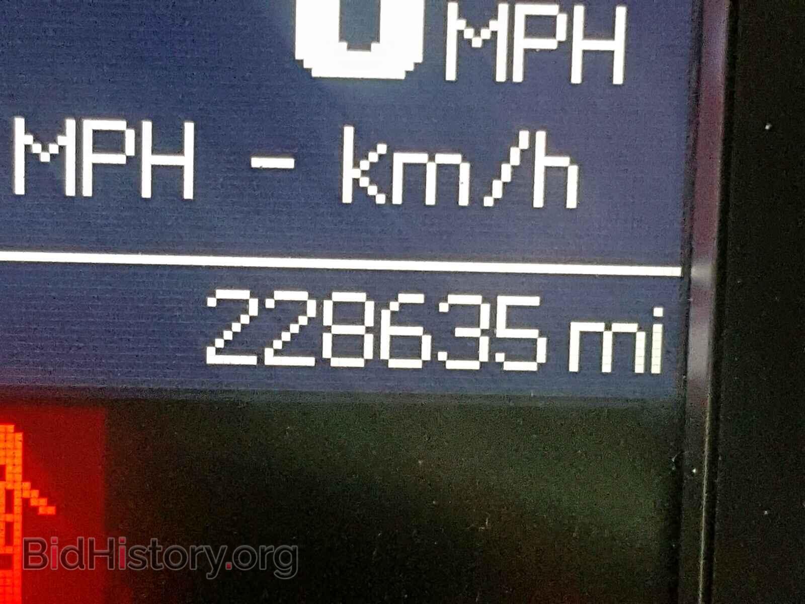 2011 CHRYSLER 300 - VIN: 2C3CA5CG5BH593096 - Фото 8