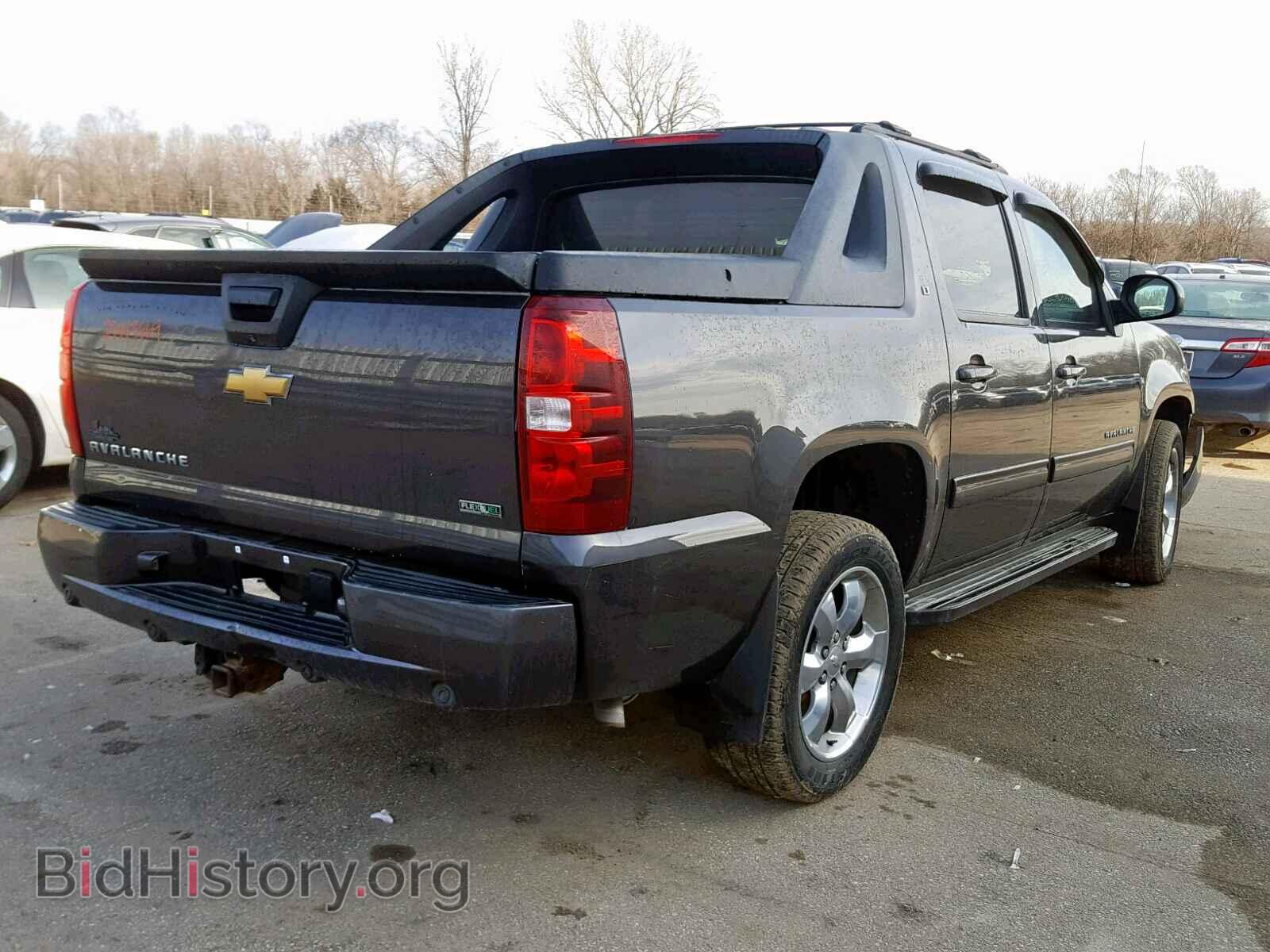 2011 CHEVROLET AVALANCHE - VIN: 3GNTKFE38BG135410 - Фото 4