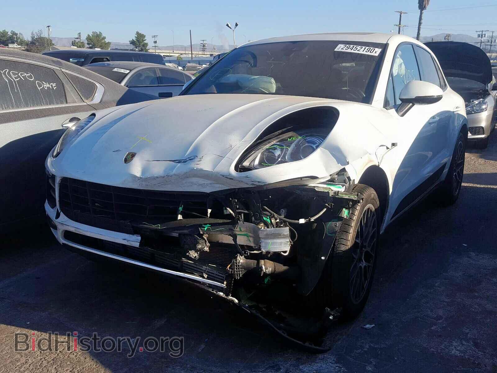 2017 PORSCHE MACAN - VIN: WP1AA2A52HLB07969 - Photo 2
