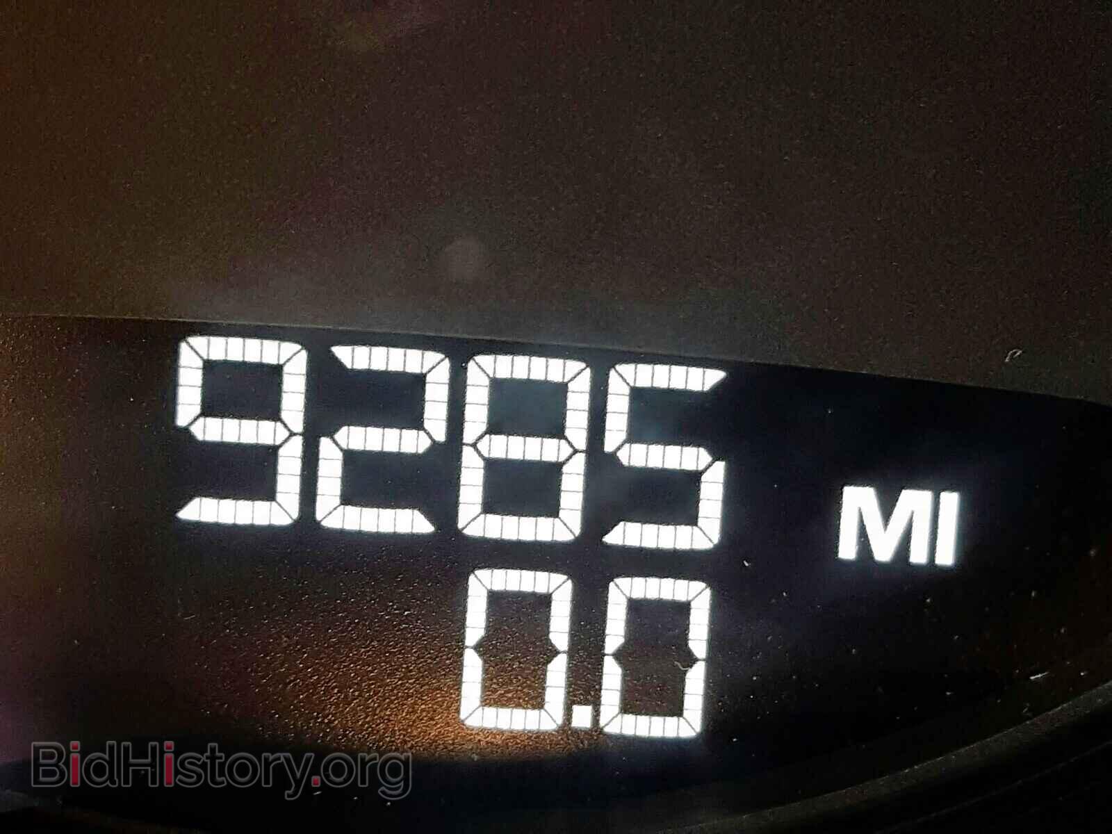 2017 PORSCHE MACAN - VIN: WP1AA2A52HLB07969 - Photo 8