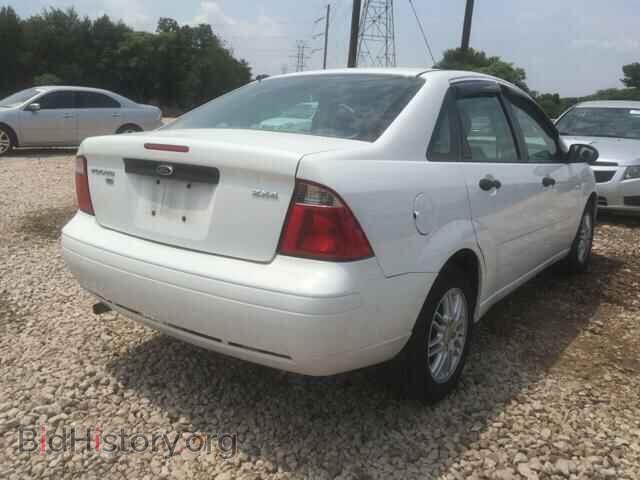 2005 FORD FOCUS - VIN: 1FAHP34N25W218568 - Фото 4