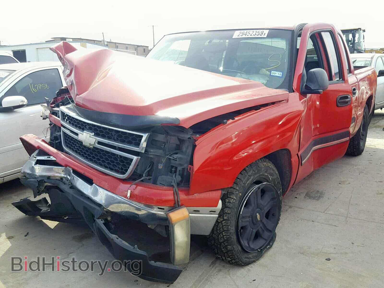 2007 CHEVROLET SILVERADO - VIN: 2GCEC13V371146255 - Фото 2