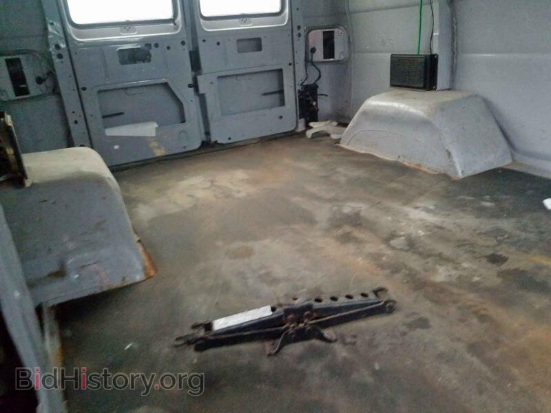 2002 Dodge RAM VAN (VIN 2B7HB11X82K135906) — photo 6 of 10