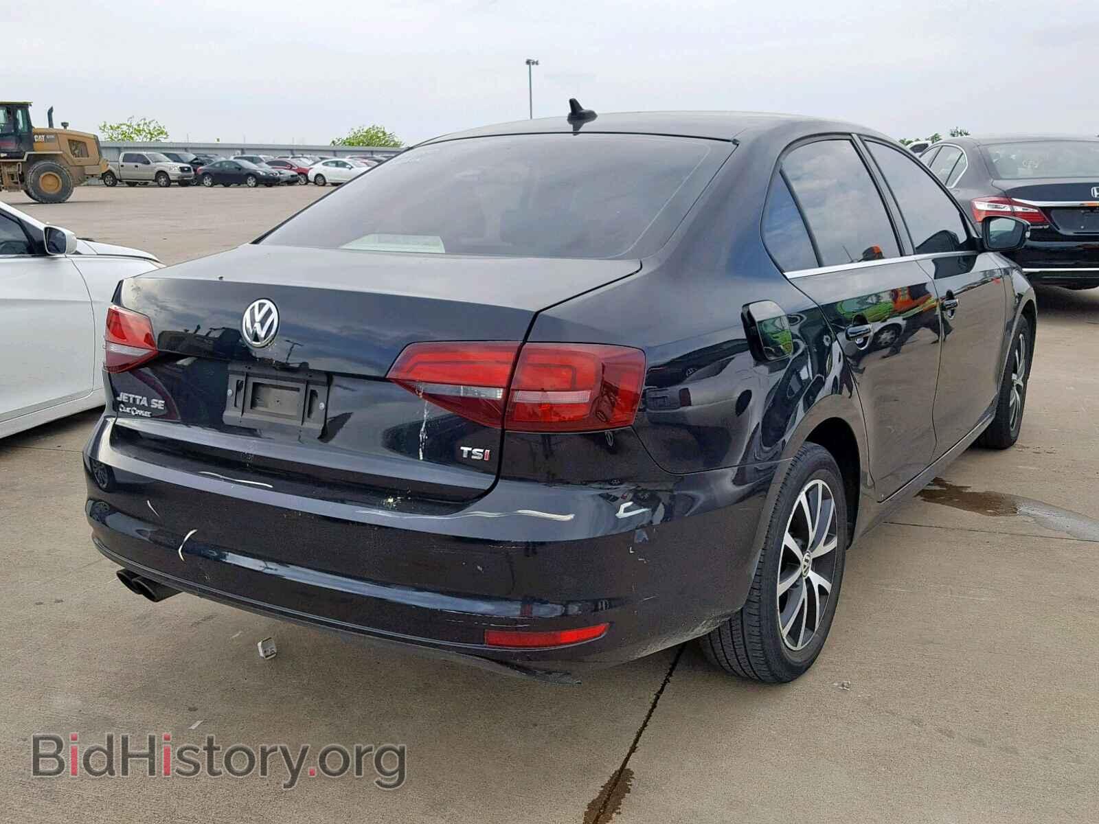 2017 VOLKSWAGEN JETTA - VIN: 3VWDB7AJ1HM295143 - Фото 4