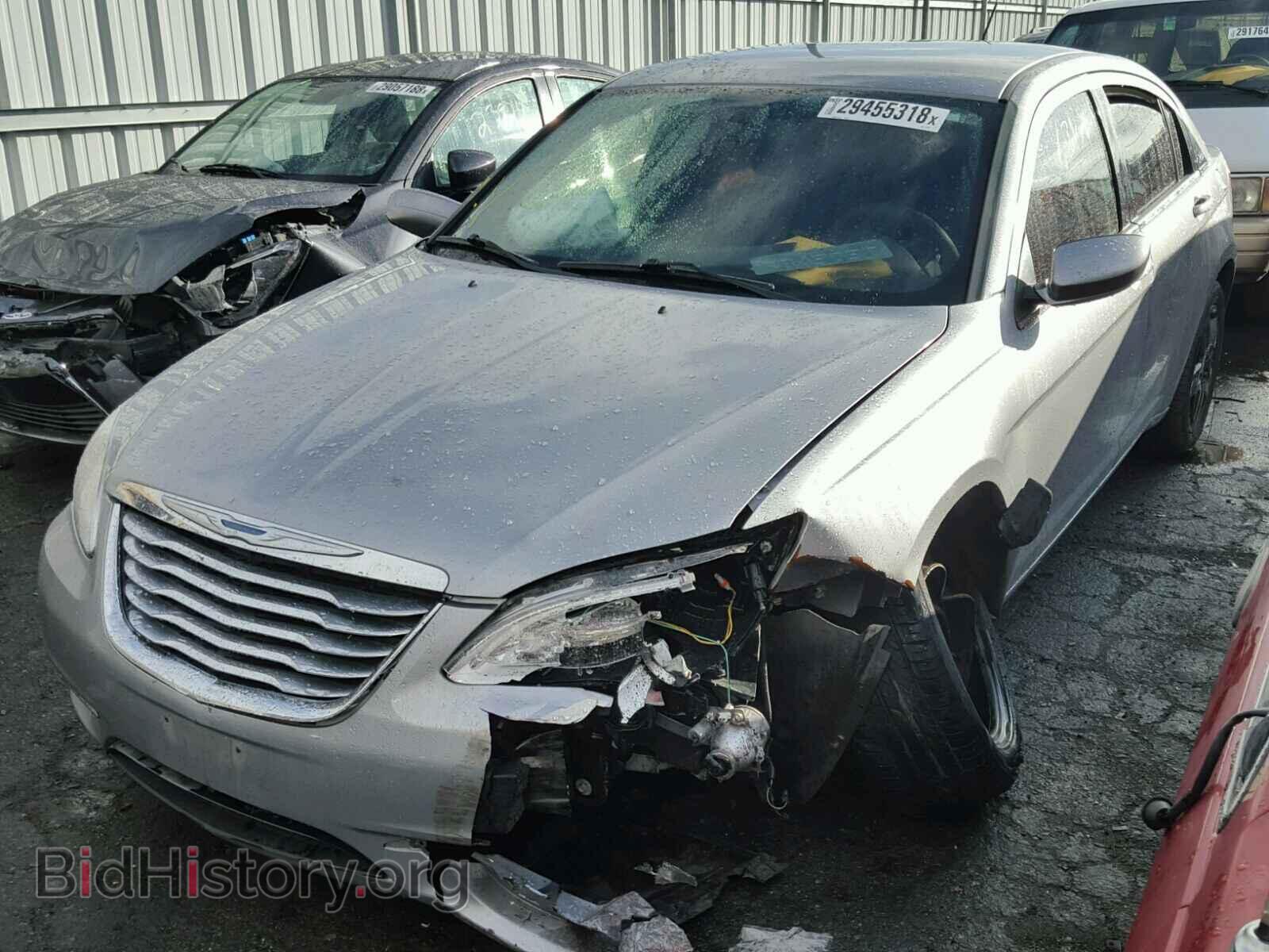 2014 CHRYSLER 200 - VIN: 1C3CCBABXEN213309 - Фото 2
