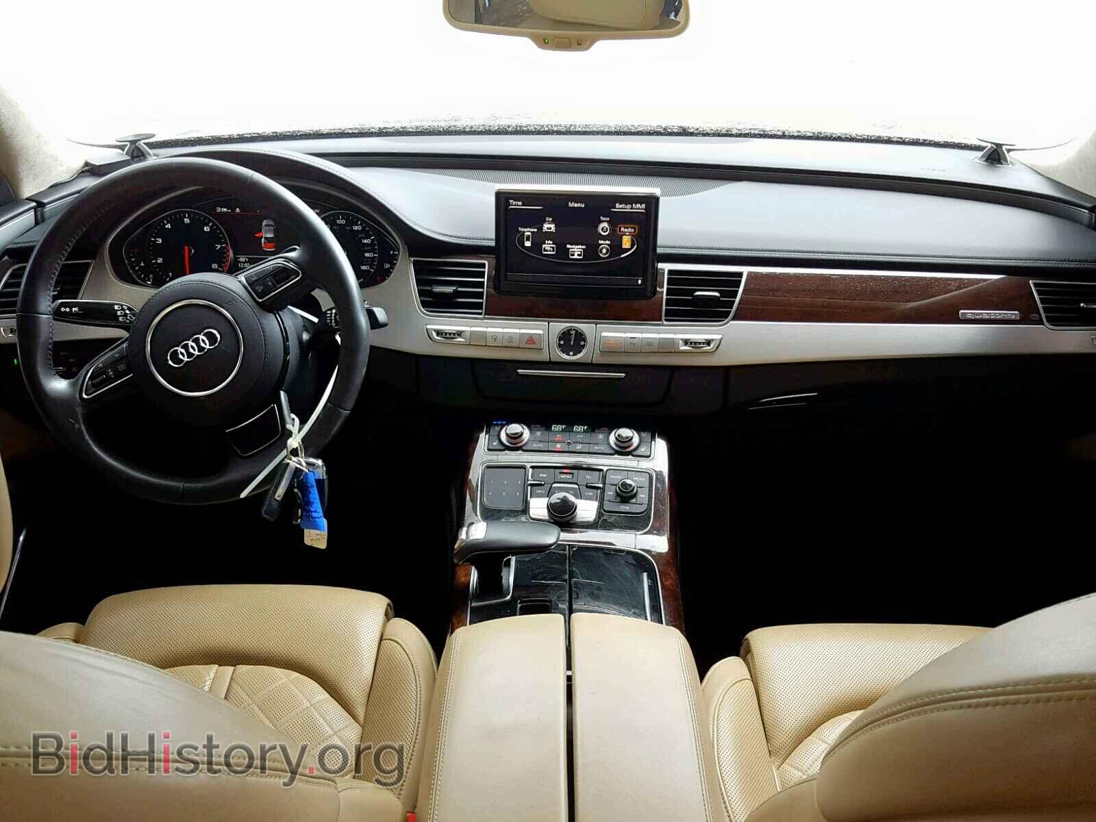2011 AUDI A8 - VIN: WAUAVAFDXBN013010 - Фото 9