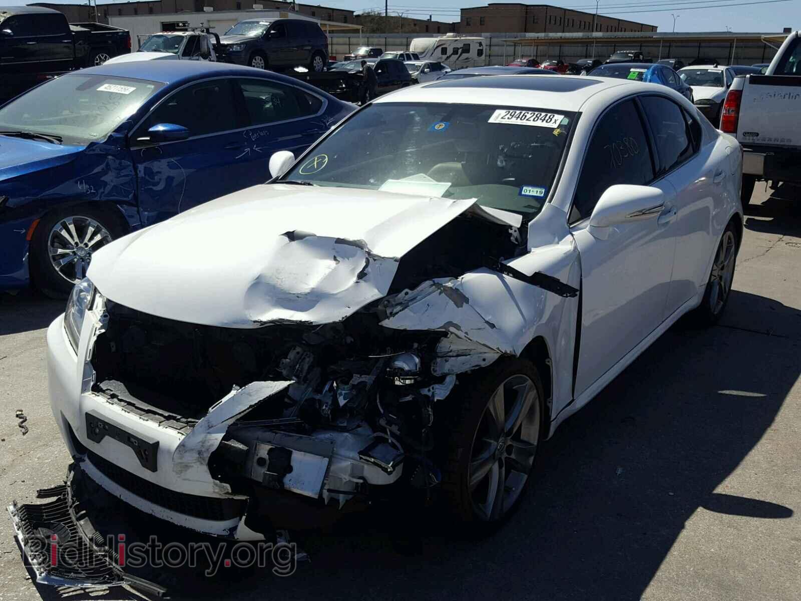 2011 LEXUS IS250 - VIN: JTHBF5C21B5136806 - Фото 2