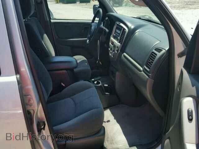 2004 MAZDA TRIBUTE - VIN: 4F2YZ04144KM31267 - Фото 5