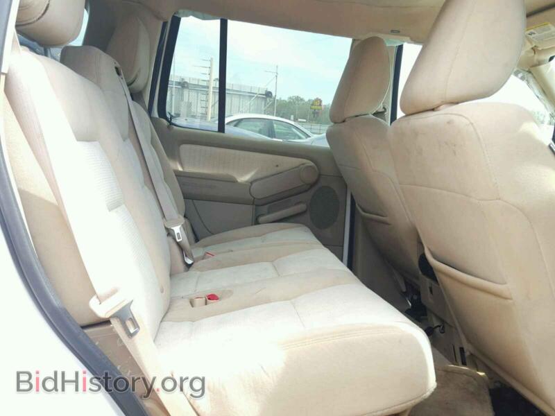 2009 Ford EXPLORER (VIN 1FMEU63E39UA23794) — photo 5 of 9