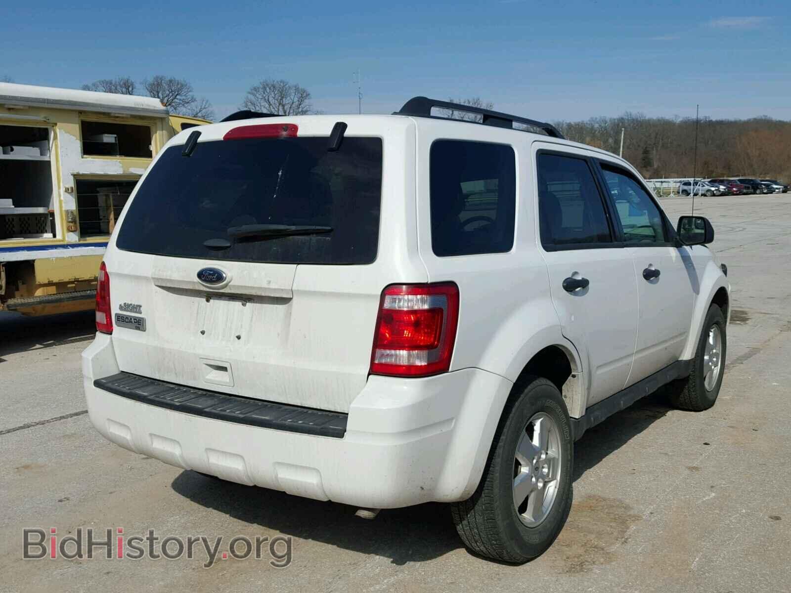 2011 FORD ESCAPE - VIN: 1FMCU9D75BKB35846 - Фото 4