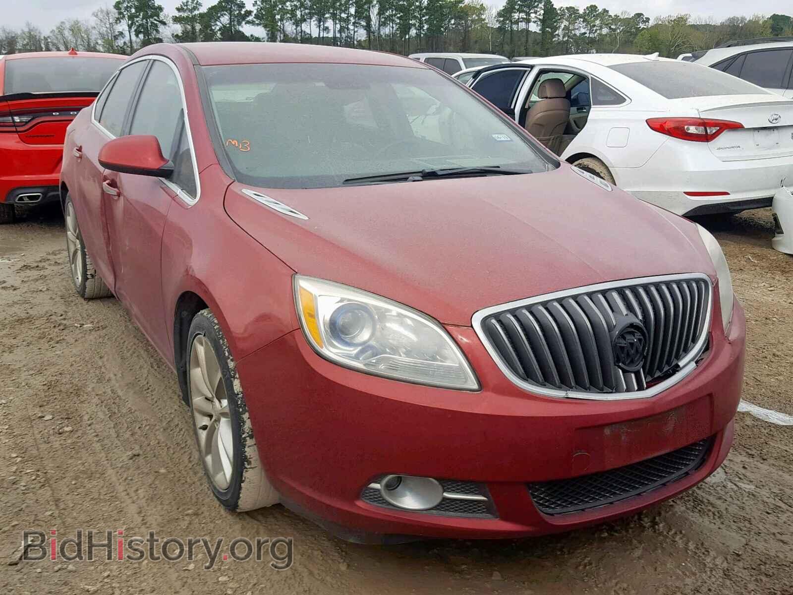 Photo  - BUICK VERANO 2012