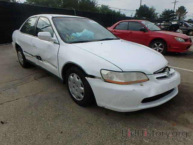 Photo 1HGCG5640YA072792 - HONDA ACCORD 2000