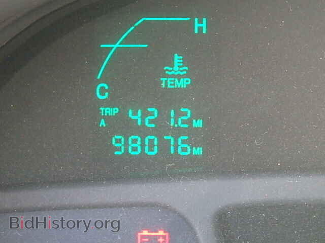 2002 CADILLAC DEVILLE - VIN: 1G6KD54Y52U128355 - Photo 8