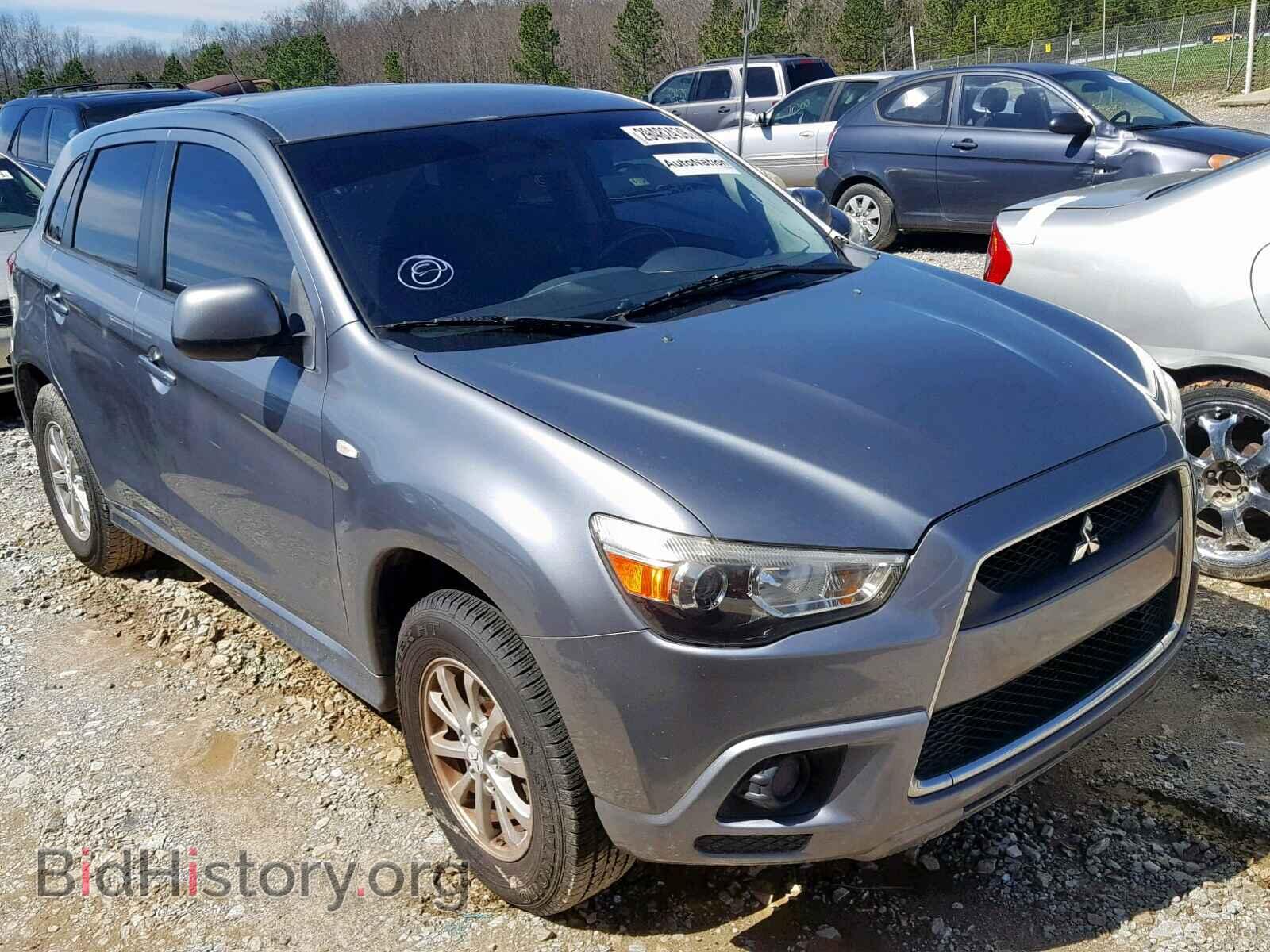 Photo  - MITSUBISHI OUTLANDER 2012