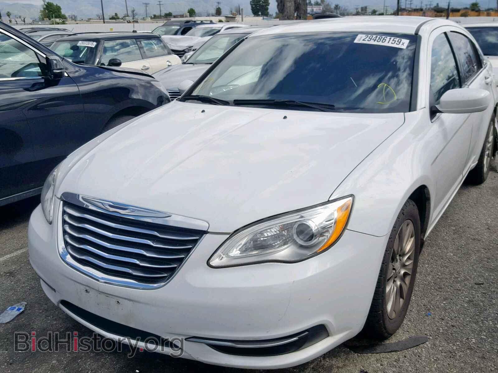 2013 CHRYSLER 200 - VIN: 1C3CCBABXDN648135 - Фото 2