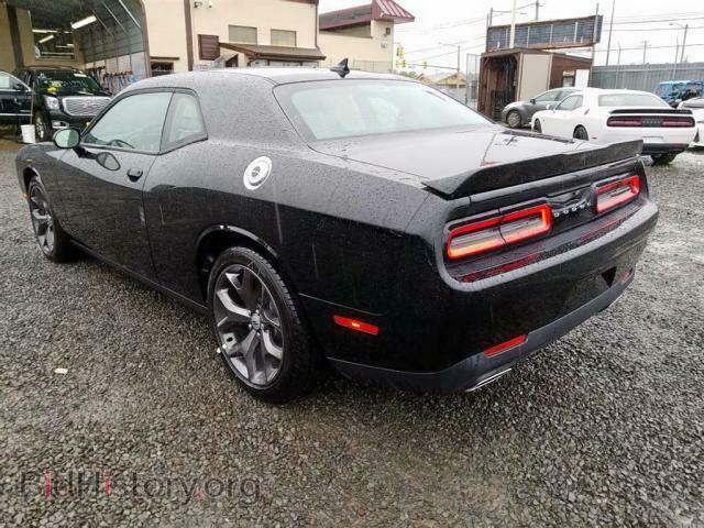 2018 DODGE CHALLENGER - VIN: 2C3CDZAG5JH339629 - Photo 4