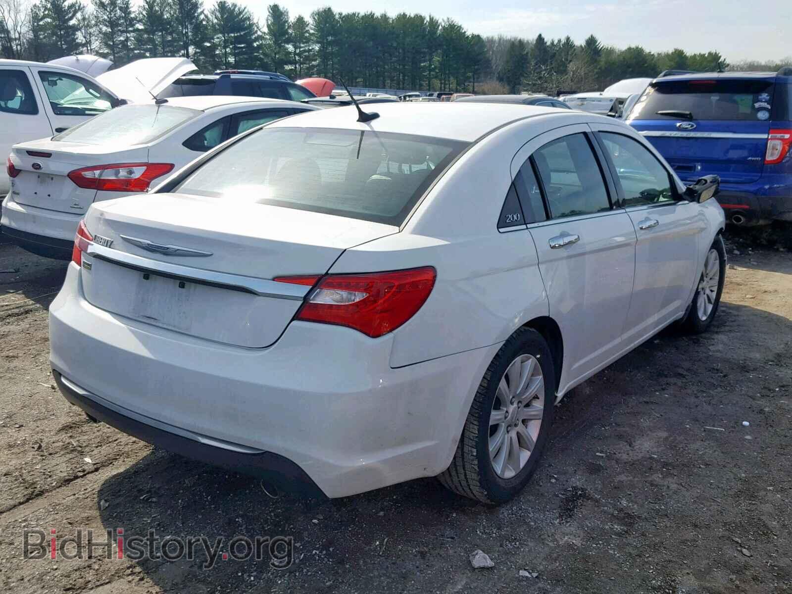 2013 CHRYSLER 200 - VIN: 1C3CCBCG0DN528126 - Photo 4