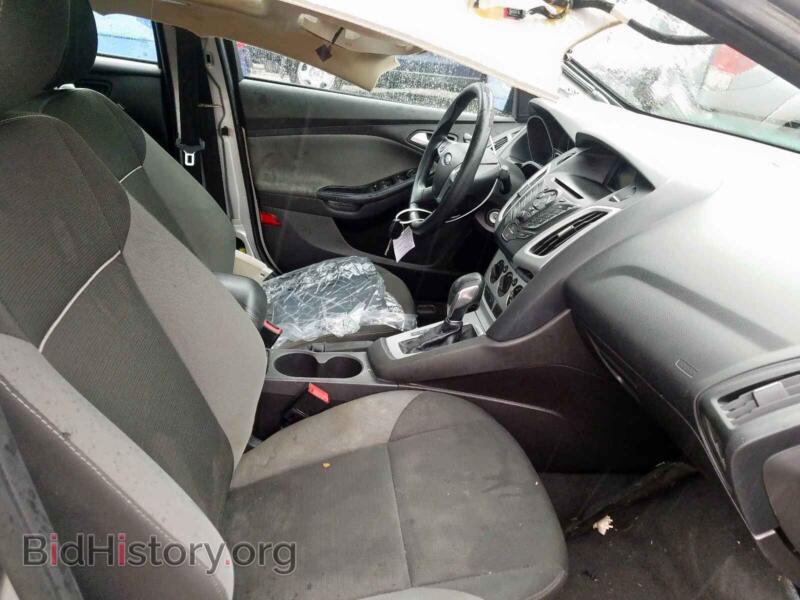 2014 Ford FOCUS (VIN 1FADP3F26EL219824) — photo 5 of 10