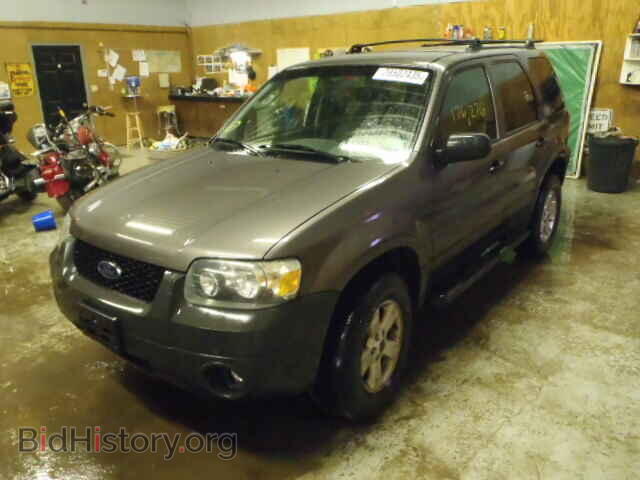 2005 FORD ESCAPE - VIN: 1FMYU93175KD14445 - Фото 2