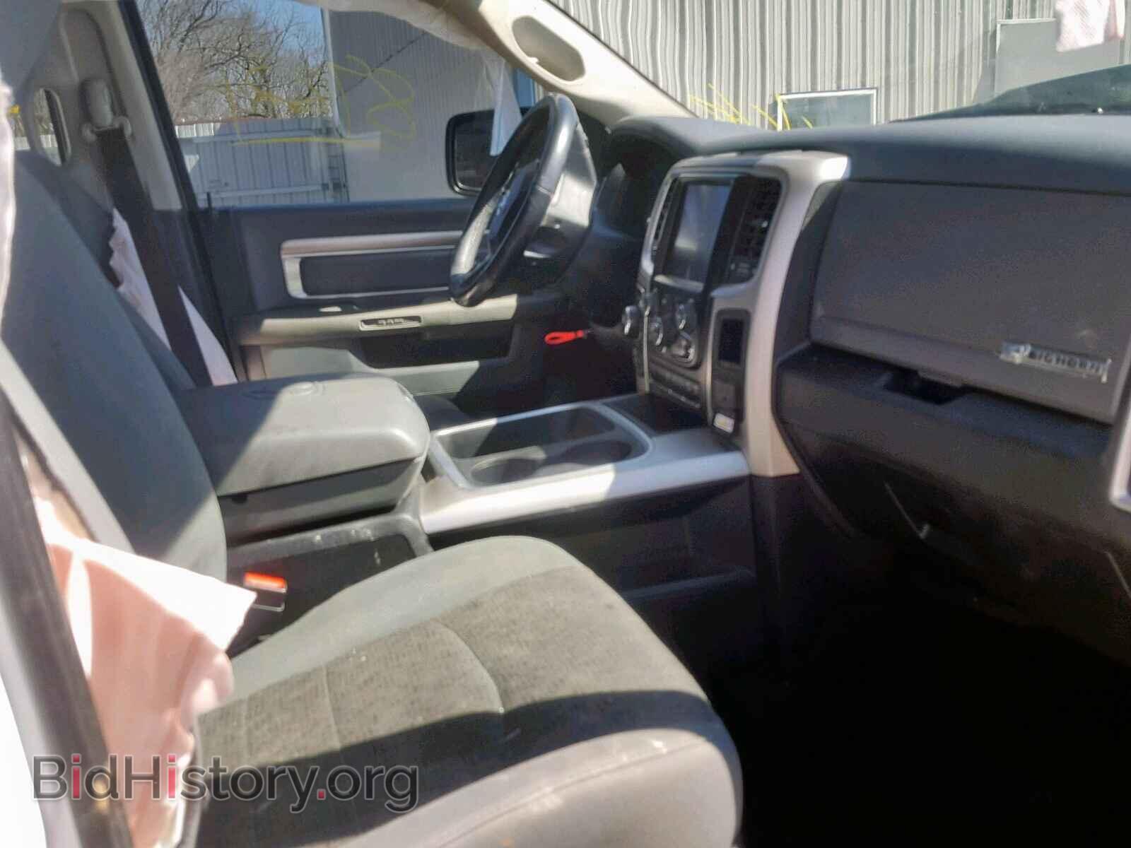 2016 RAM 1500 SLT - VIN: 3C6RR7LT9GG233352 - Фото 5