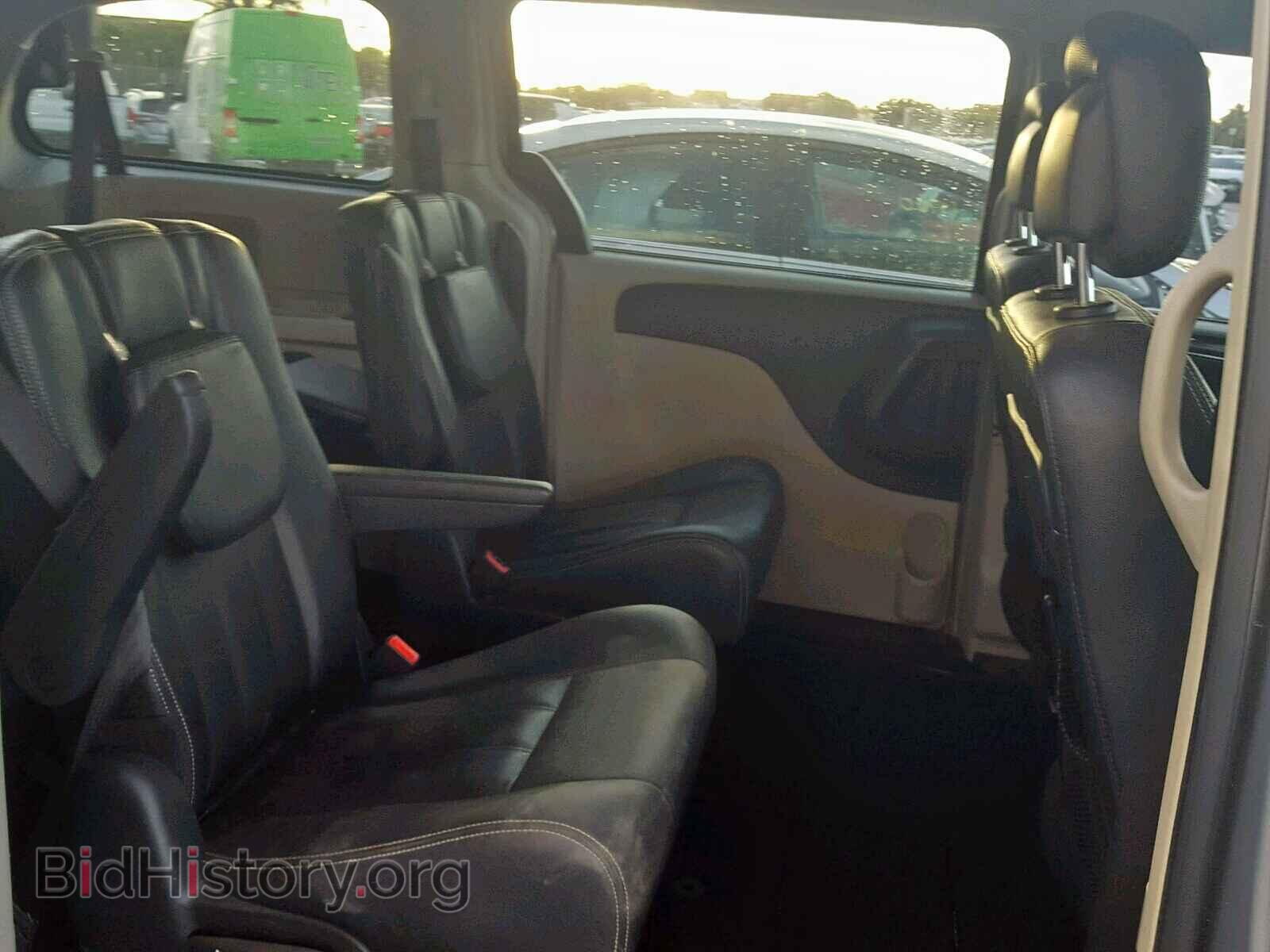 2016 CHRYSLER TOWN & COU - VIN: 2C4RC1BG1GR288920 - Фото 6