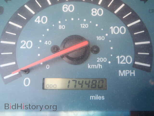 2002 MITSUBISHI GALANT - VIN: 4A3AA46G62E113421 - Фото 8