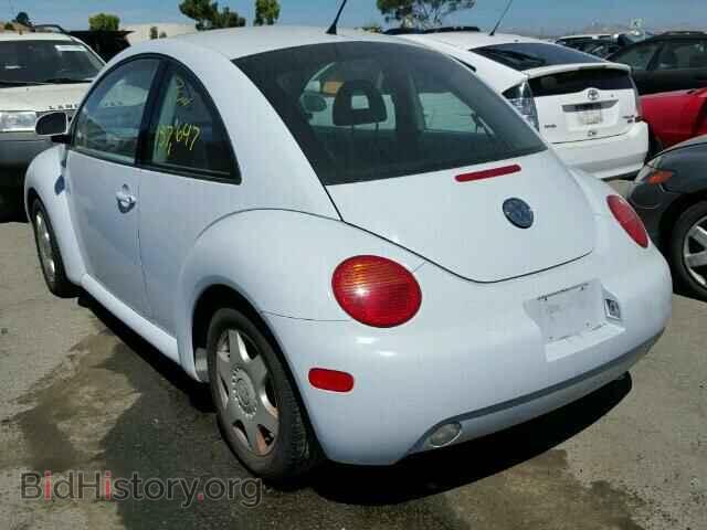 2000 VOLKSWAGEN BEETLE - VIN: 3VWCC21C9YM492798 - Фото 3