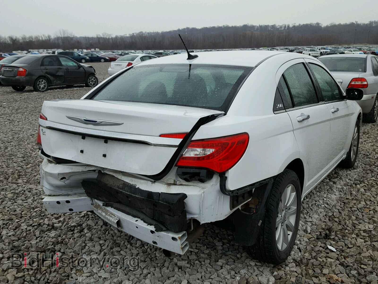 2013 CHRYSLER 200 - VIN: 1C3CCBCB2DN697777 - Фото 4