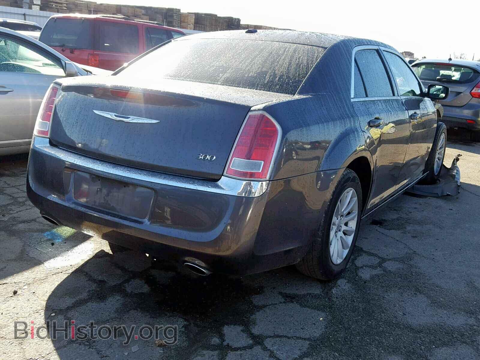 2014 CHRYSLER 300 - VIN: 2C3CCAAG3EH228748 - Фото 4