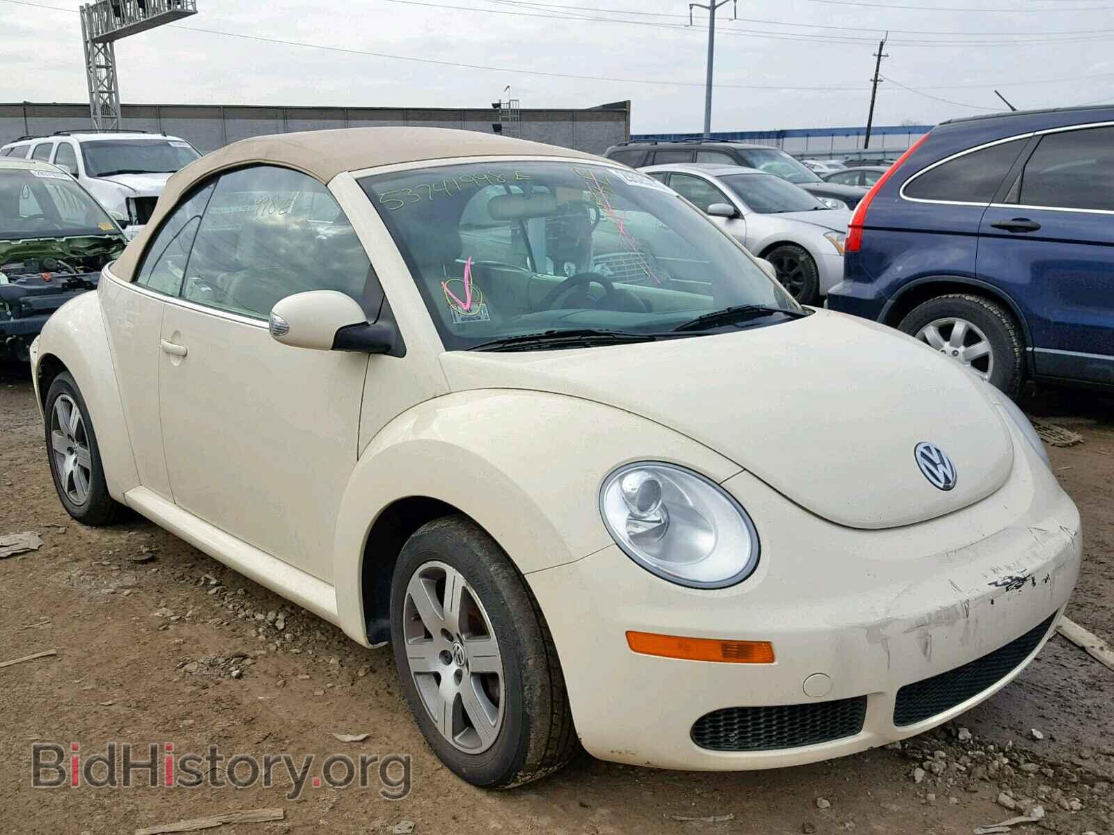 Photo  - VOLKSWAGEN BEETLE 2006