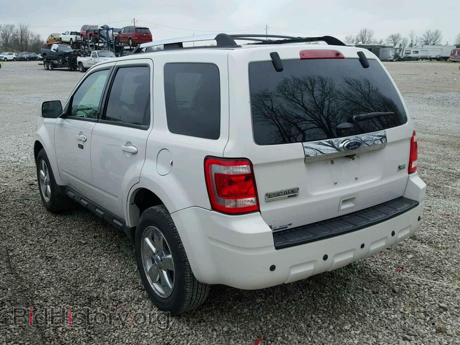2011 FORD ESCAPE - VIN: 1FMCU0EG4BKB28963 - Фото 3