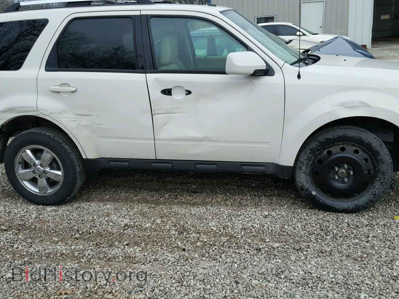 2011 FORD ESCAPE - VIN: 1FMCU0EG4BKB28963 - Фото 9