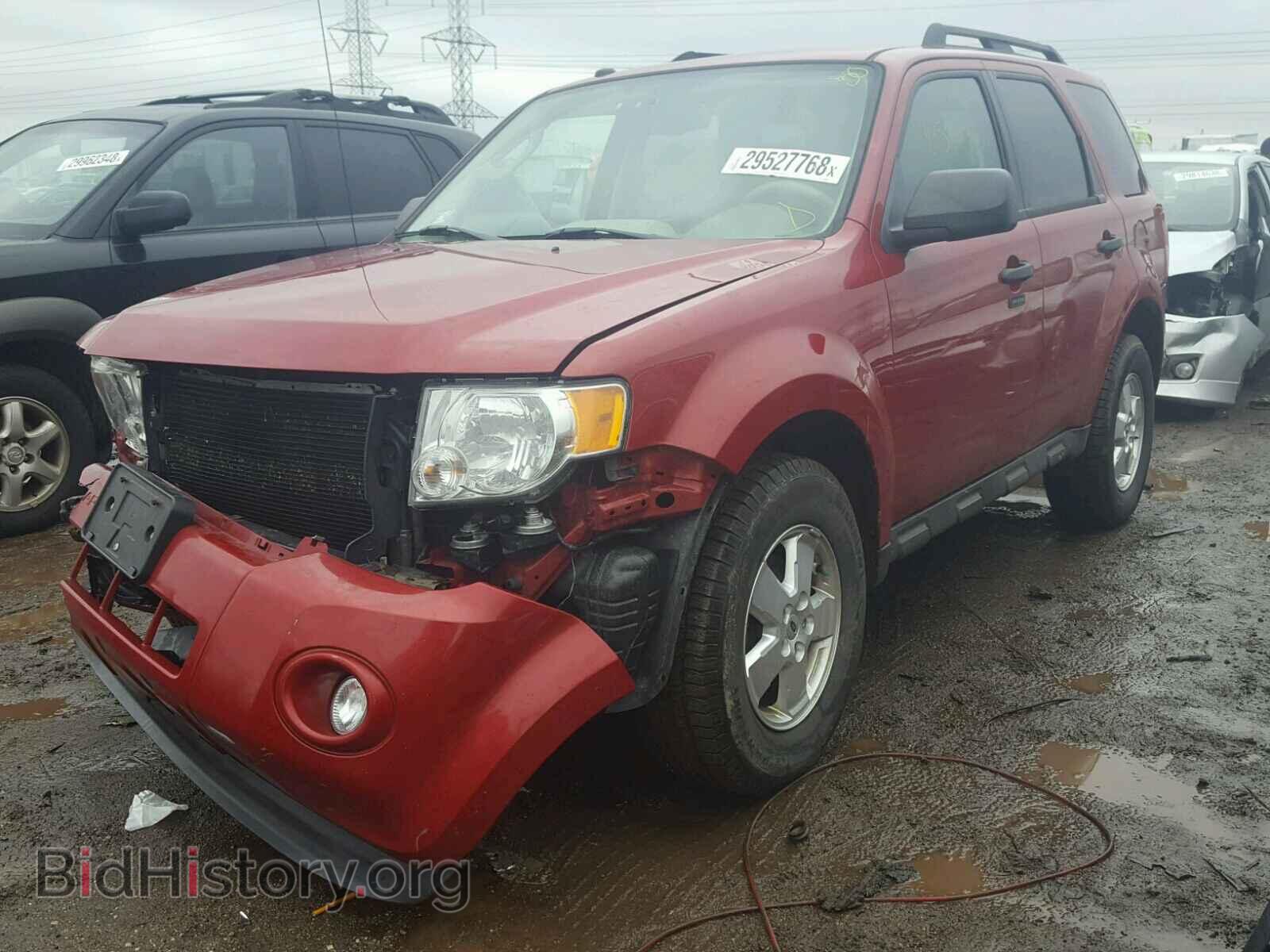 2011 FORD ESCAPE - VIN: 1FMCU0D74BKC22214 - Фото 2