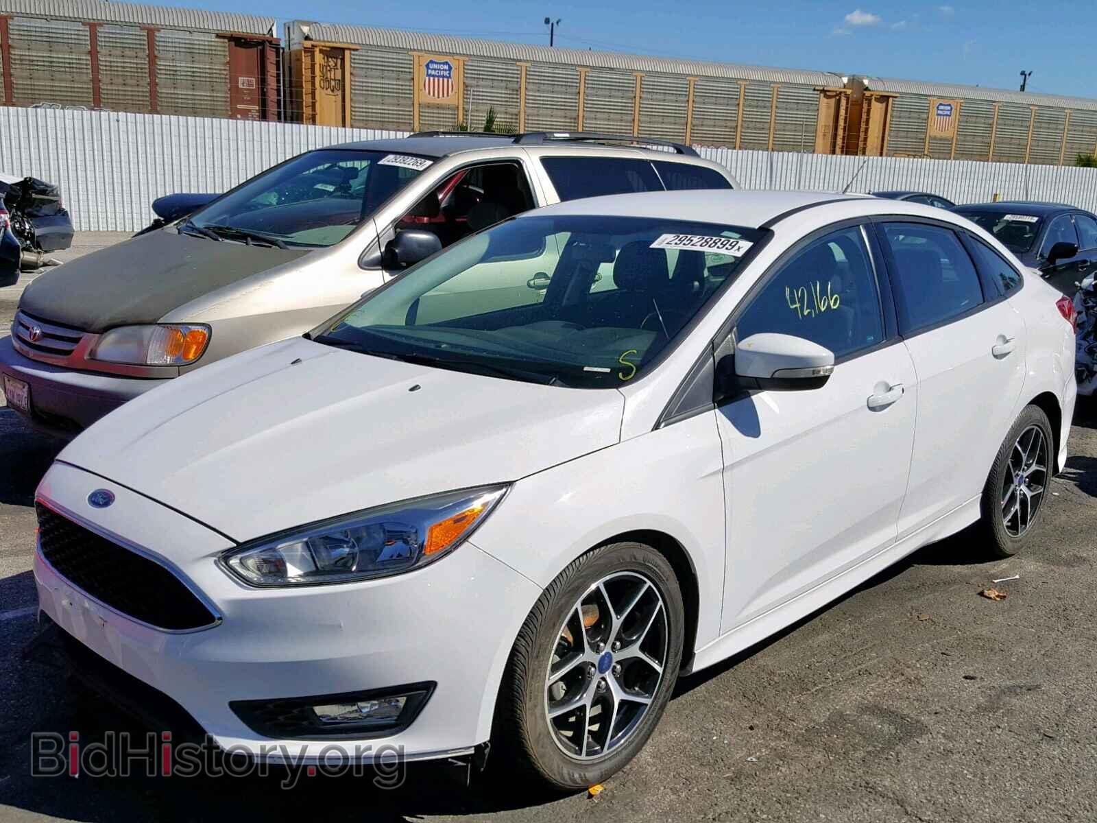 2016 FORD FOCUS SE - VIN: 1FADP3F2XGL212782 - Фото 2