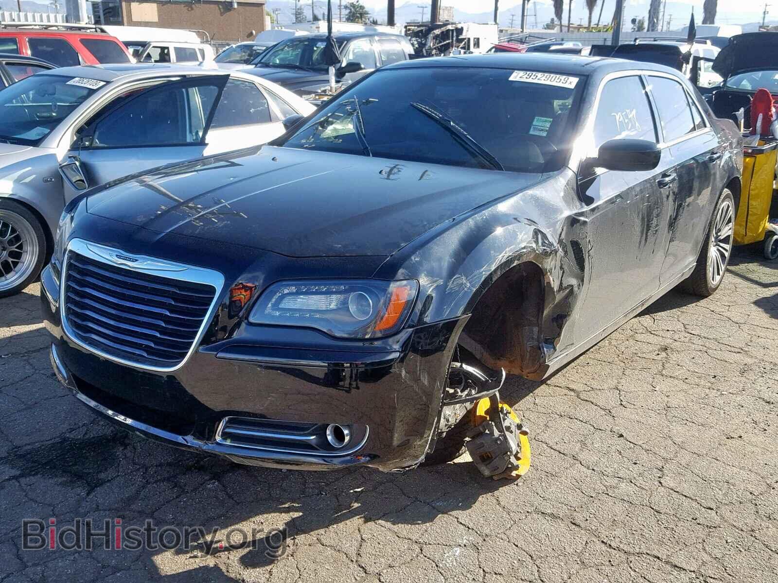 2014 CHRYSLER 300 - VIN: 2C3CCABG9EH146098 - Фото 2