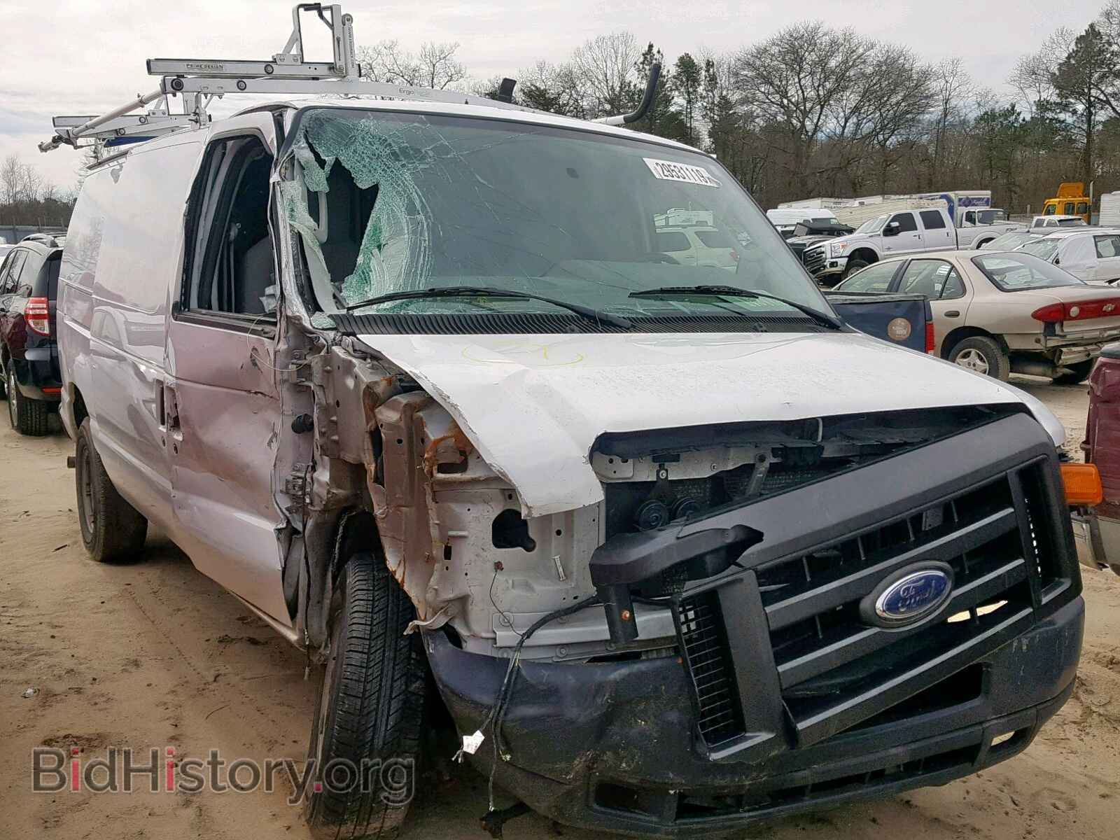 Photo  - FORD ECONOLINE 2012