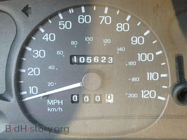 2002 FORD ESCORT - VIN: 3FAFP13P22R220141 - Фото 8