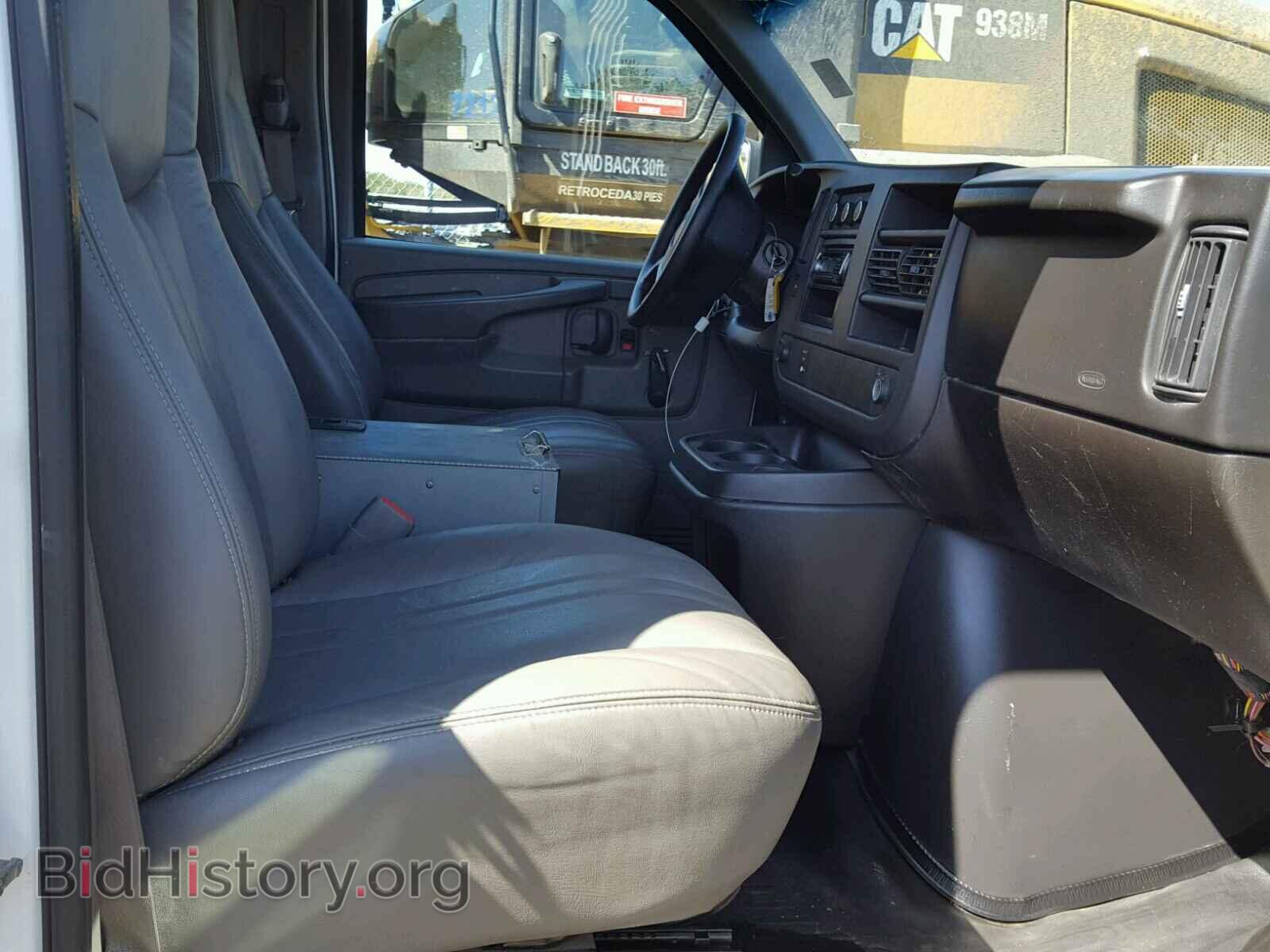 2008 GMC SAVANA - VIN: 1GTHG35C481143090 - Фото 5