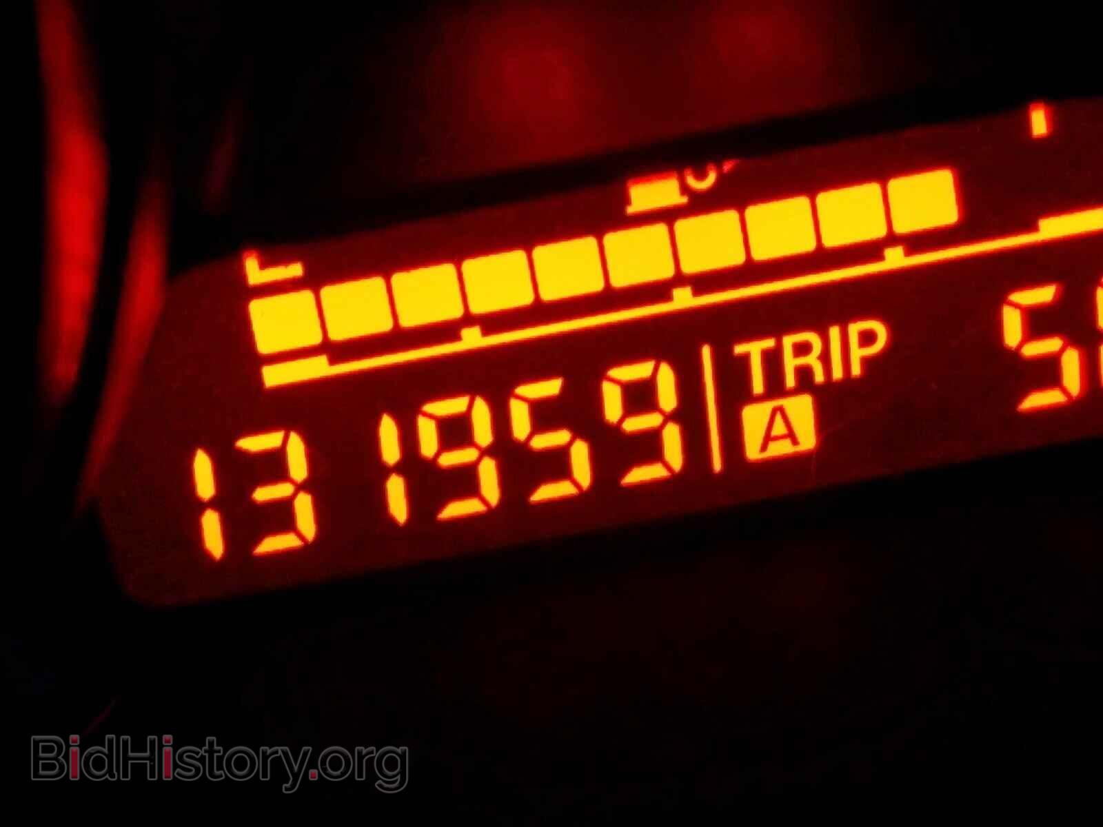 2011 MAZDA 3 - VIN: JM1BL1VF1B1439207 - Фото 8