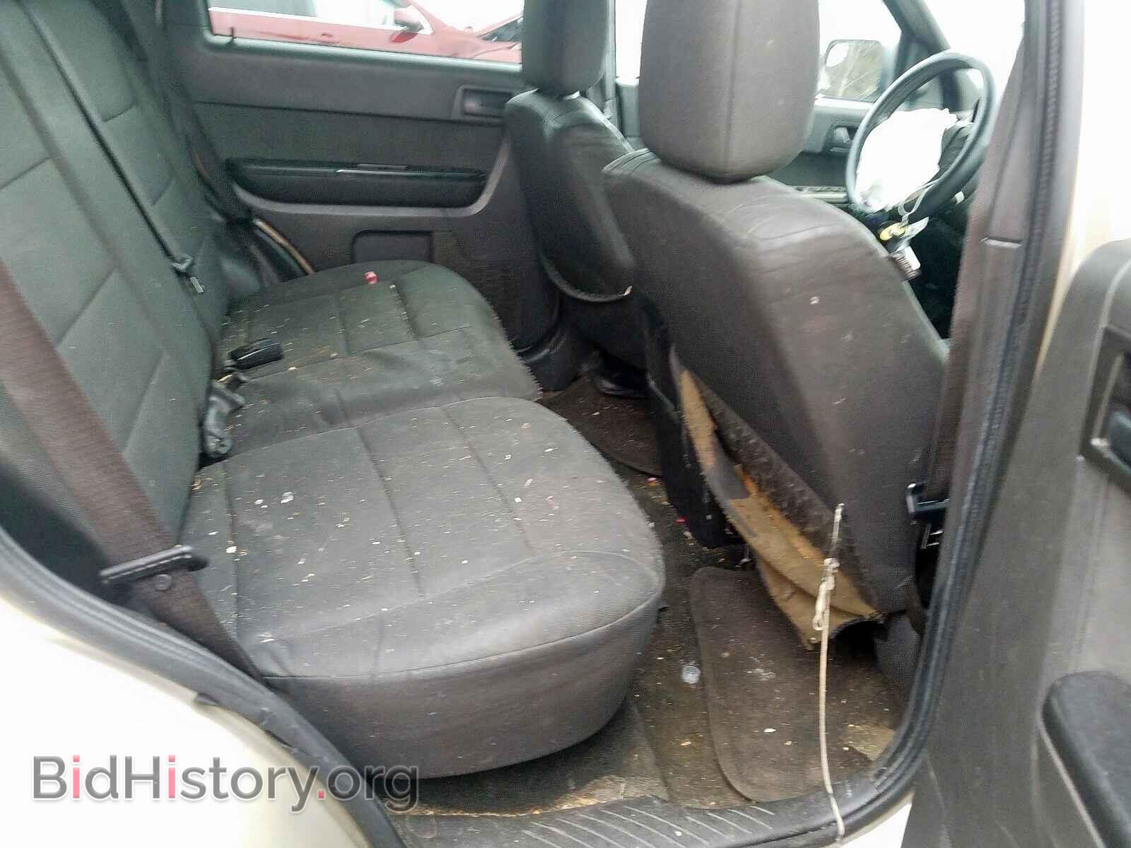 2011 FORD ESCAPE - VIN: 1FMCU0D74BKB36630 - Photo 6