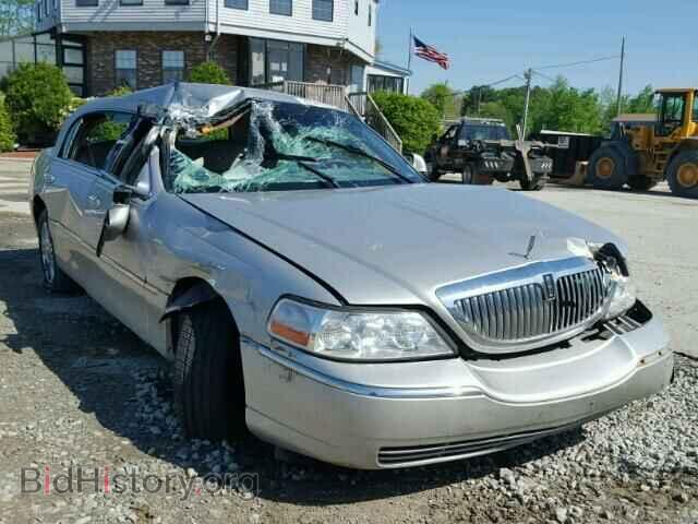 Photo 2LNHM82V28X633963 - LINCOLN TOWNCAR 2008