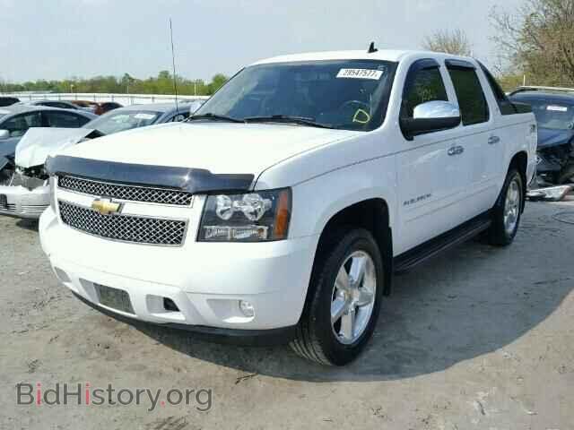 2011 CHEVROLET AVALANCHE - VIN: 3GNMCFE02BG138231 - Фото 2