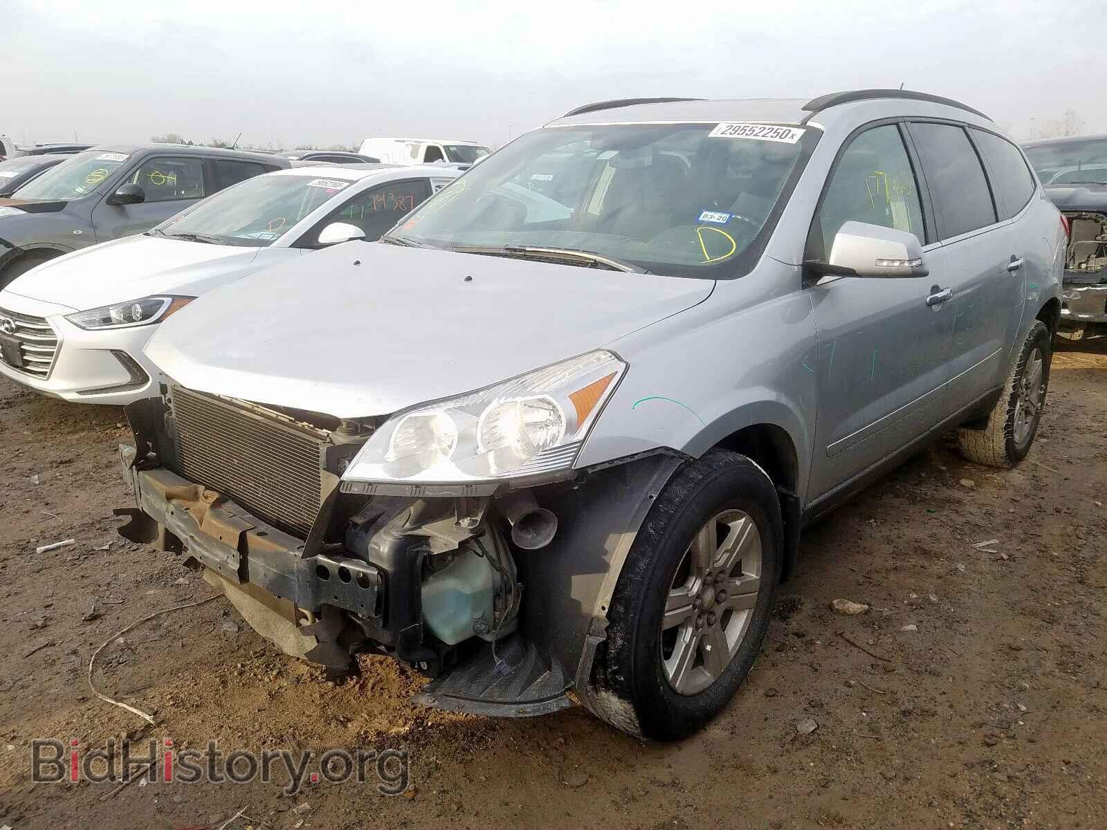 2012 CHEVROLET TRAVERSE - VIN: 1GNKRGED0CJ409432 - Фото 2