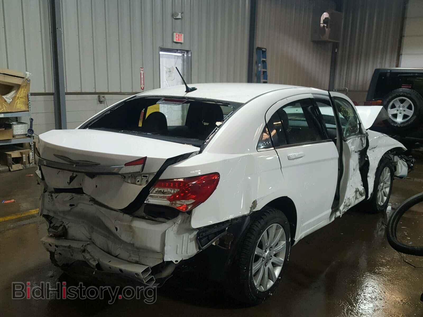 2012 CHRYSLER 200 - VIN: 1C3CCBBB7CN181138 - Фото 4