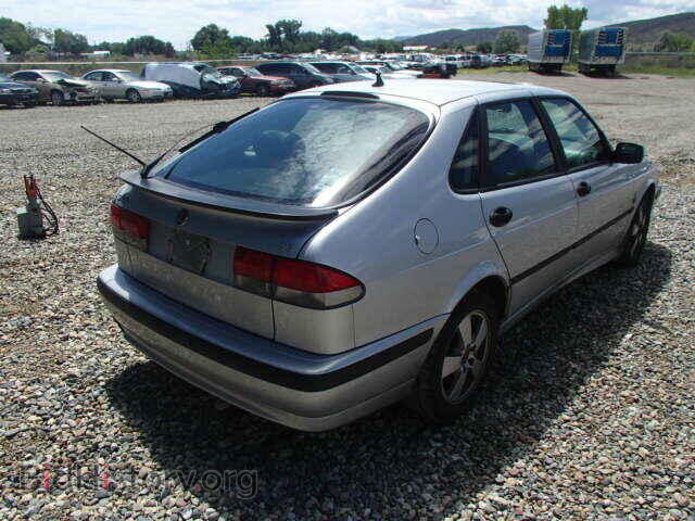 2002 SAAB 9 3 - VIN: YS3DF58KX22018170 - Фото 4