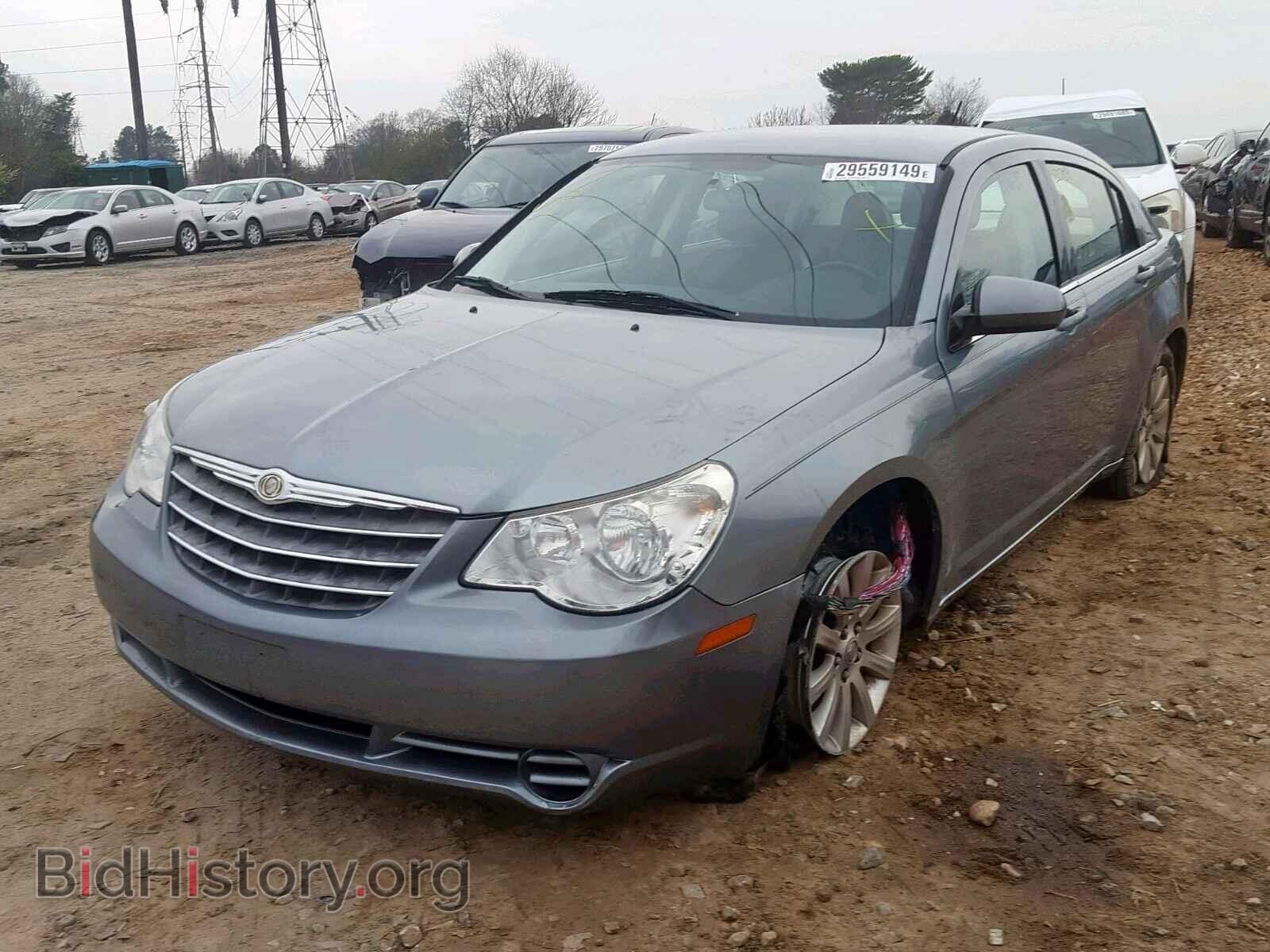 2010 CHRYSLER SEBRING - VIN: 1C3CC5FBXAN141323 - Фото 2